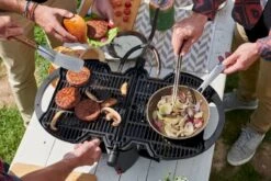 NomadiQ Draagbare Gasbarbecue - Zwart -Buiten Kamperen Winkel 1266 1900 c2vydmljzt1pbwfnzxmmc3jjpwh0dhbzjtnbjtjgjtjgd3d3lm5vbwfkaxfiyneuy29tjtjgd3aty29udgvudcuyrnvwbg9hzhmlmkyymdiwjtjgmtalmkzub21hzglxlw1lzxitzgfulwvlbi1iyneuanbnjmn