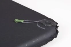 Exped SIM 3.8 M Zelfopblazende Slaapmat -Buiten Kamperen Winkel 1267 1900 sim black close