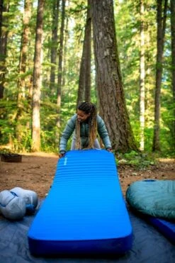 Therm-A-Rest MondoKing 3D 11.0 L Zelfopblazende Slaapmat 6 Therm-A-Rest MondoKing 3D 11.0 L Zelfopblazende Slaapmat -Buiten Kamperen Winkel 1900 1267 2020 thermarest oregon 3sisters geiser 0623