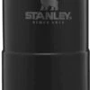 Stanley The Trigger-Action Travel Thermosfles - 470 Ml - Mat Zwart -Buiten Kamperen Winkel 1900 590 large jpg classic trigger action travel mug 16oz matte black 2