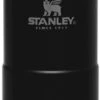 Stanley The Trigger-Action Travel Thermosfles - 350 Ml - Mat Zwart 2 Stanley The Trigger-Action Travel Thermosfles - 350 Ml - Mat Zwart -Buiten Kamperen Winkel 1900 635 large jpg the classic trigger action travel mug 12oz 1