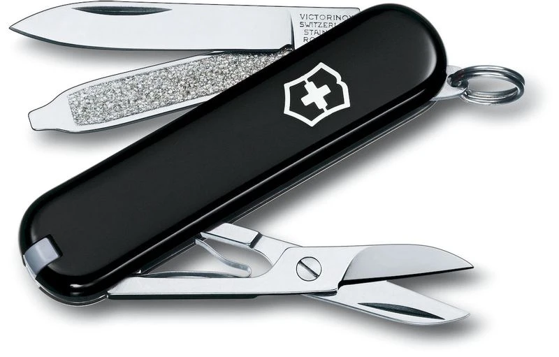 Victorinox Classic SD zakmes - Zwart Victorinox Classic SD Zakmes - Zwart -Buiten Kamperen Winkel 7611160011602 victorinox classic sd zwart uitgeklapt resultaat