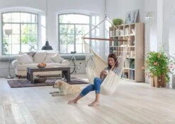 La Siesta Modesta Hangstoel - Latte -Buiten Kamperen Winkel 800 1120 moc14 1 ambiance 200