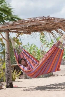 La Siesta Carolina 2 Persoons Hangmat - Flowers -Buiten Kamperen Winkel 900 598 cah16 2 ambiance 203