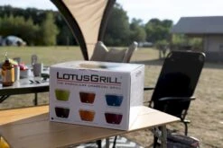 LotusGrill XL Hybrid Houtskoolbarbecue - Rood -Buiten Kamperen Winkel doos lotusgrill 4